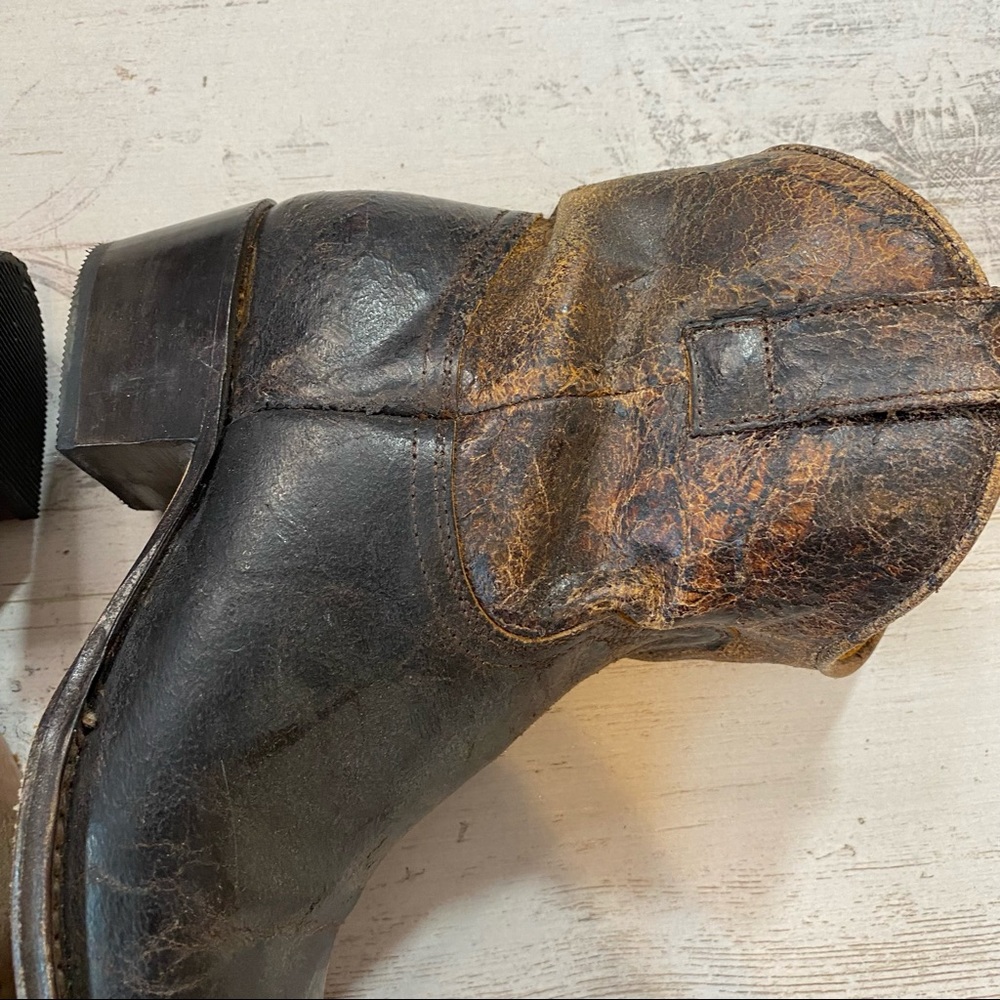 Frye Billy Distressed Crackle Leather Western Boot - Picture 9 of 16